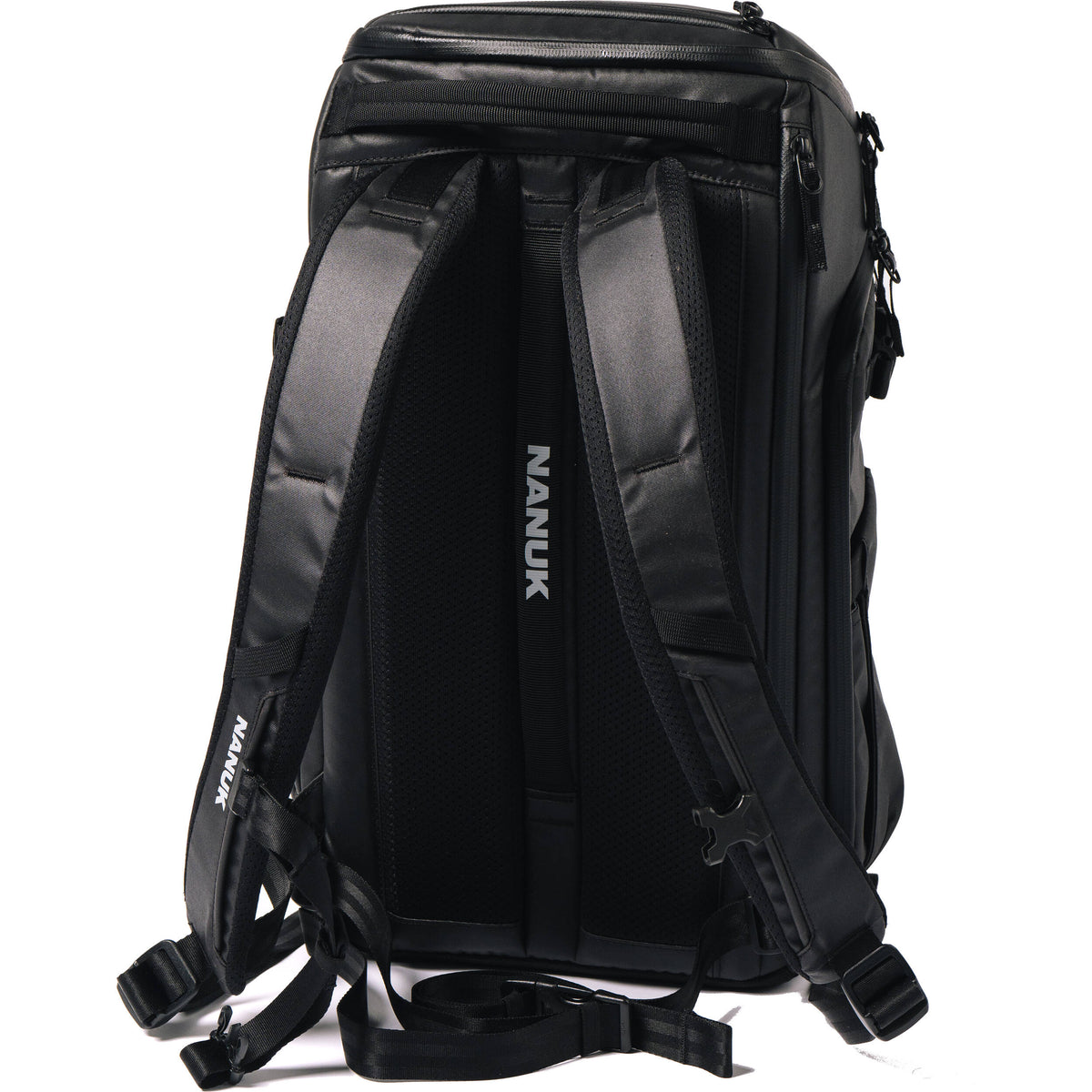 Mochila Nanuk N-PVD para Photo, Video, Drone, y Laptop (Negro, 30L) - vista frontal
