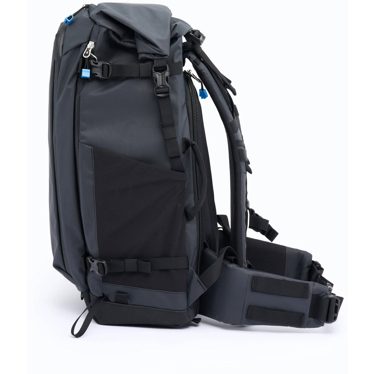 Mochila NYA-EVO FJORD 50-C ECONYL Adventure (Graphite) - puertos y conexiones