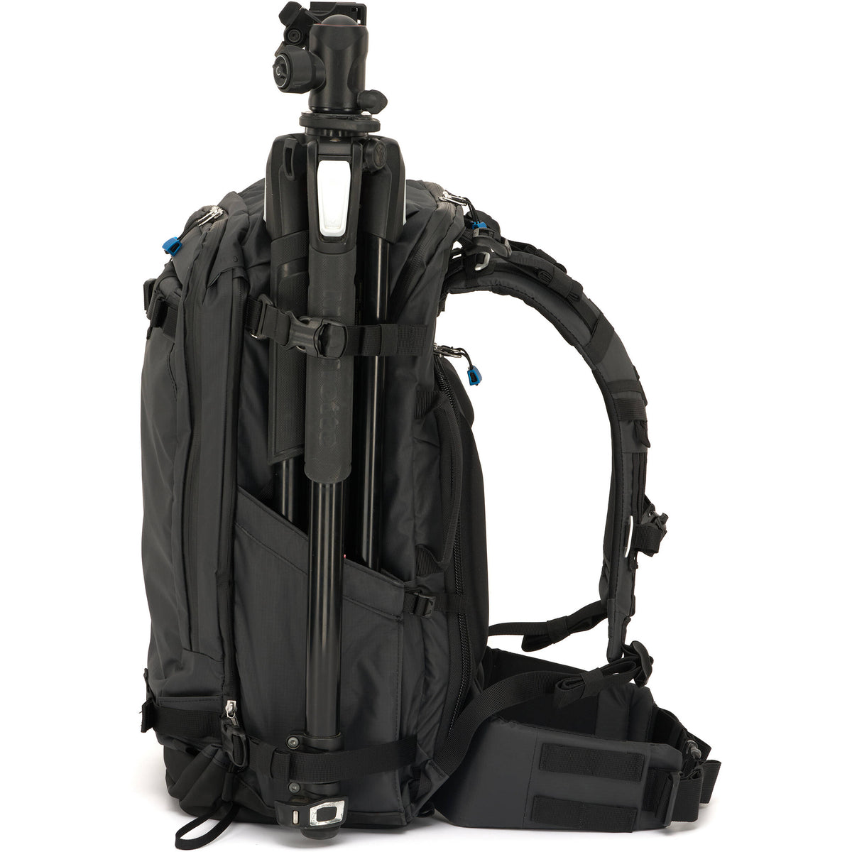 Mochila NYA-EVO FJORD 60-C Gen 4 (Graphite Negro, 44L) - en uso