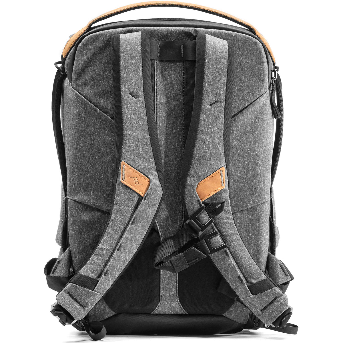 Mochila Peak Design Everyday (Charcoal, 20L) - vista trasera