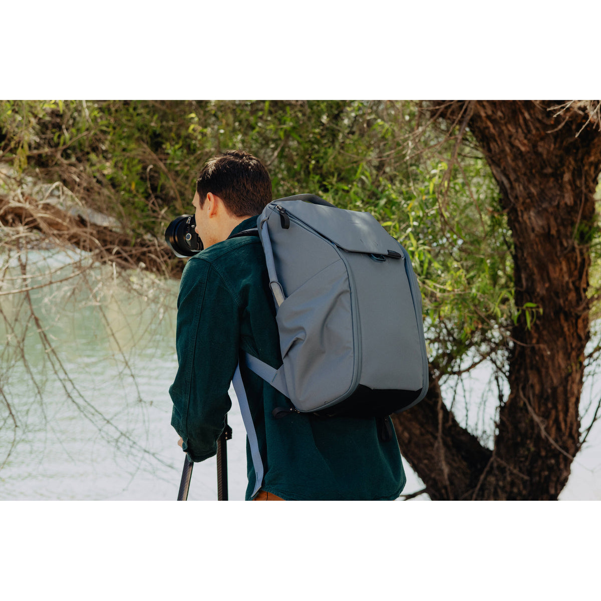 Mochila Peak Design Everyday (Ocean, 30L) - en uso