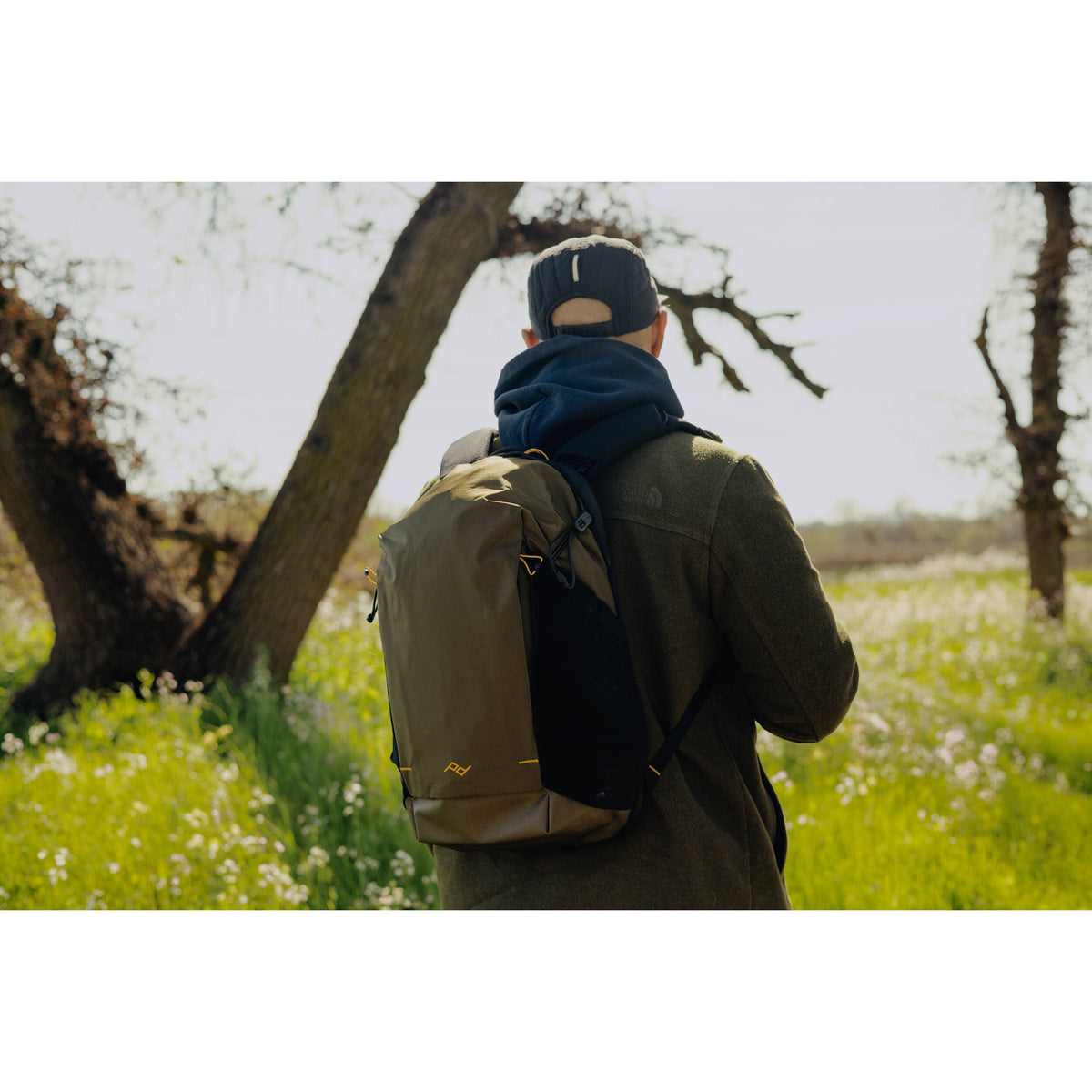 Mochila Peak Design Outdoor (Kelp, 18L) - detalle