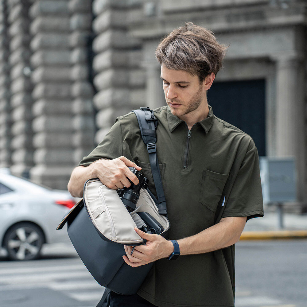 Mochila PGYTECH OneGo Air (20L, Obsidian Negro) - contenido de la caja