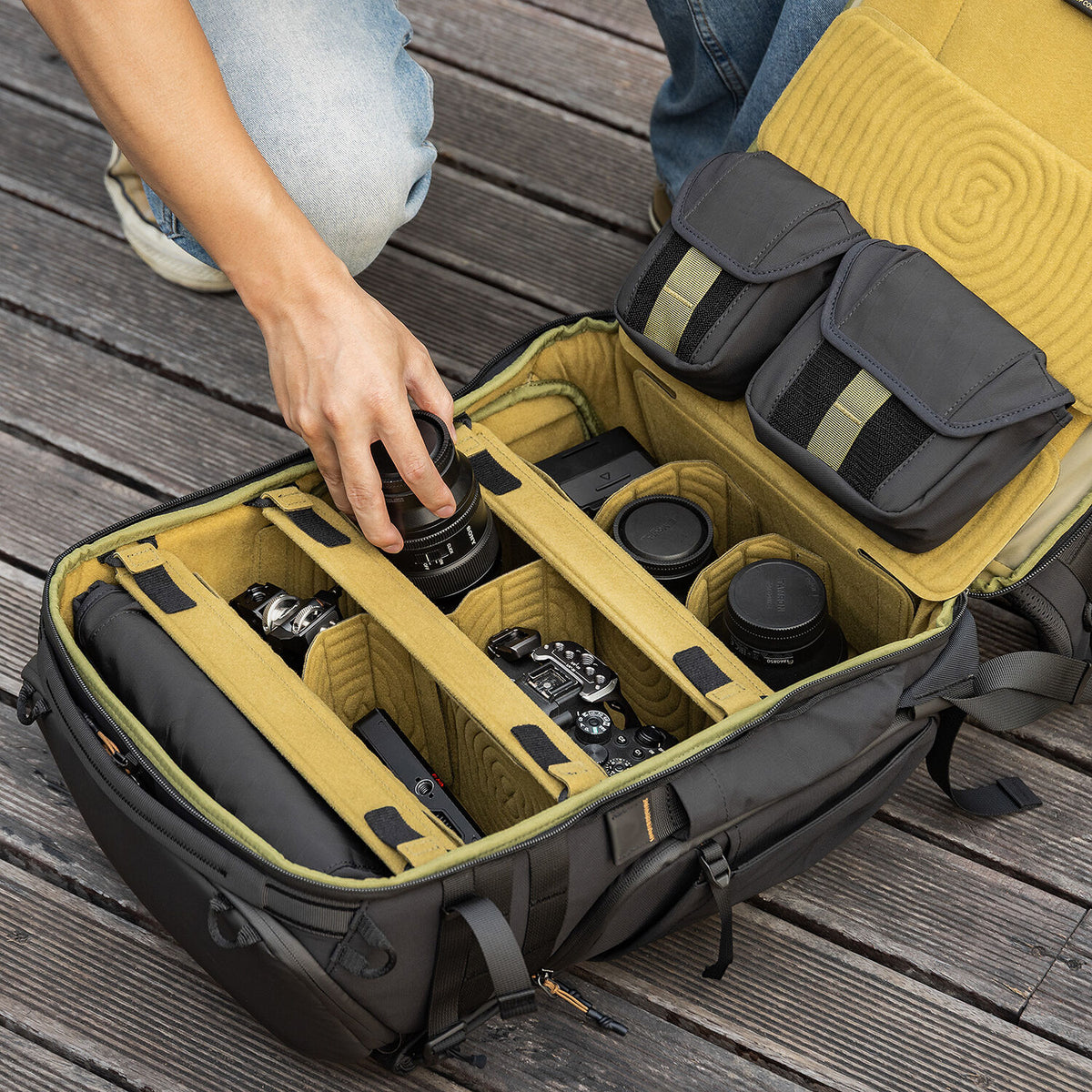 Mochila SmallRig Professional Outdoor (Negro, 25L) - detalle