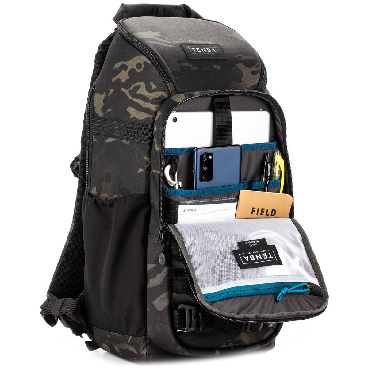 Mochila Tenba Axis V2 (MultiCam Negro, 16L) - puertos y conexiones
