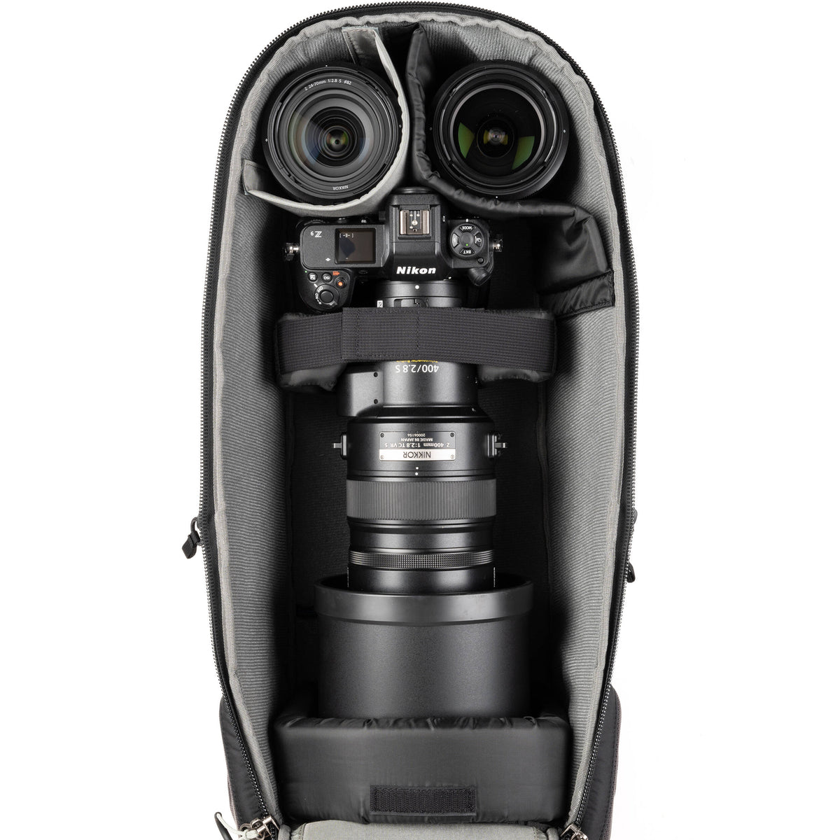 Mochila Think Tank Photo BackLight largo Lens (Slate Negro) - en uso