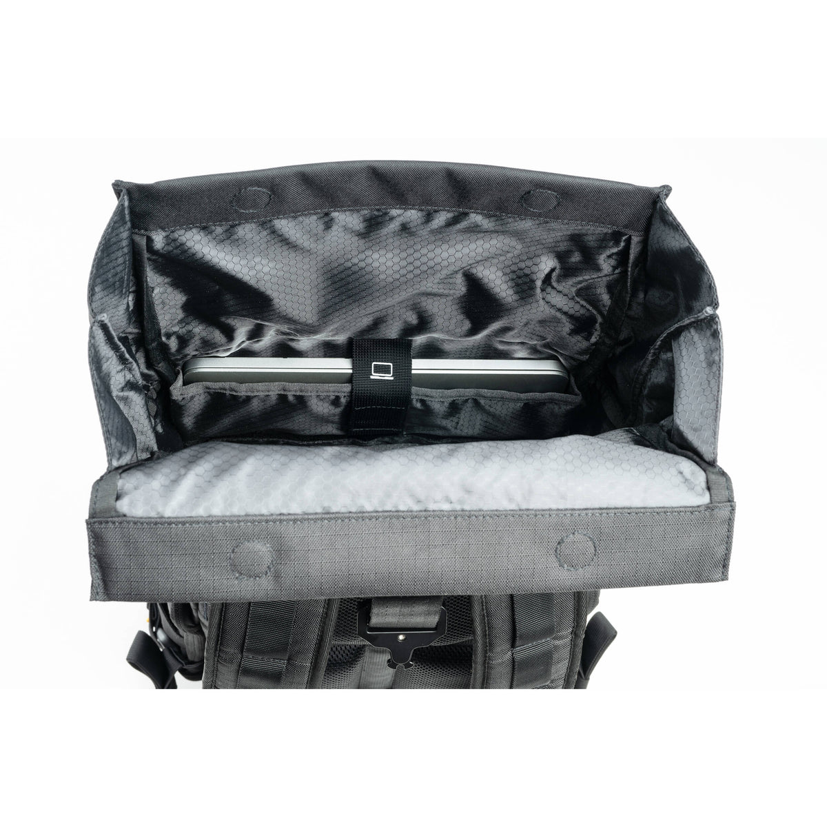 Mochila Think Tank Photo FocusPoint Rolltop (Golden Hour, 22 L) - detalle