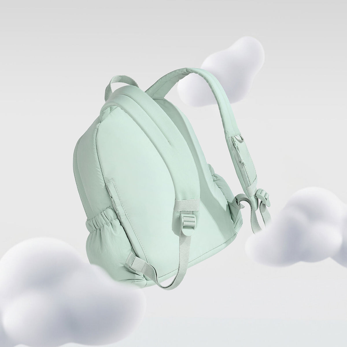 Mochila Ulanzi BP02 Puffer (9L, Blanco) - en uso