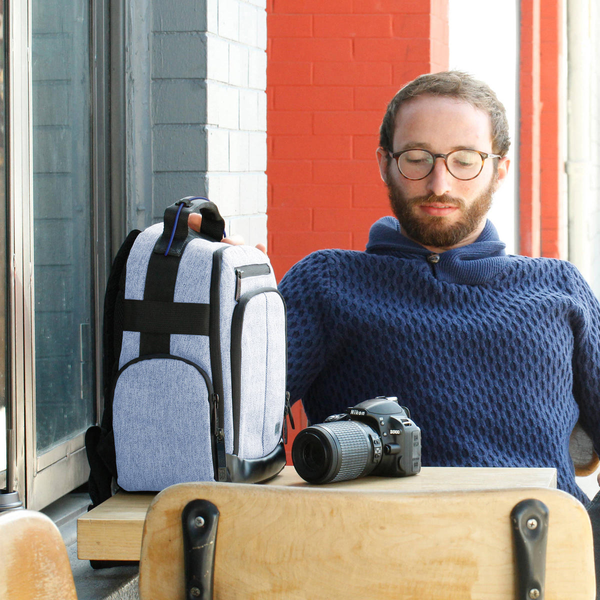 Mochila USA GEAR U-Series UBK (Azul) - contenido de la caja