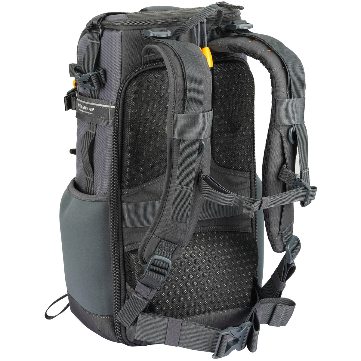Mochila Vanguard Alta Sky 42 (Dark Gris, 16.6L) - puertos y conexiones