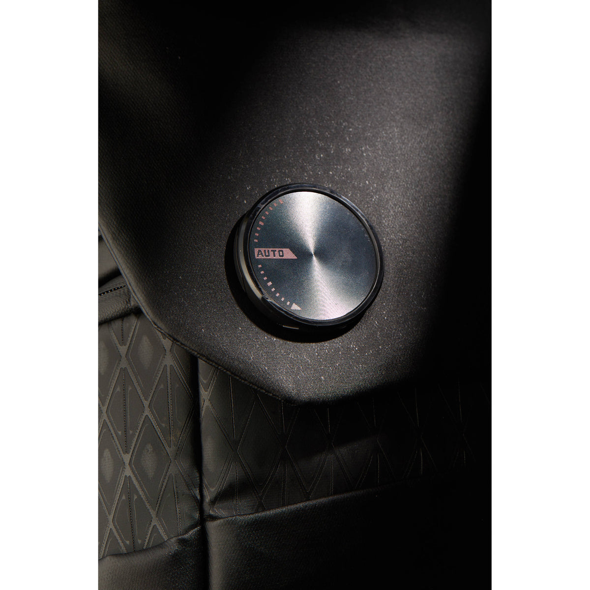 Mochila VSGO Negro Snipe (25L) - contenido de la caja