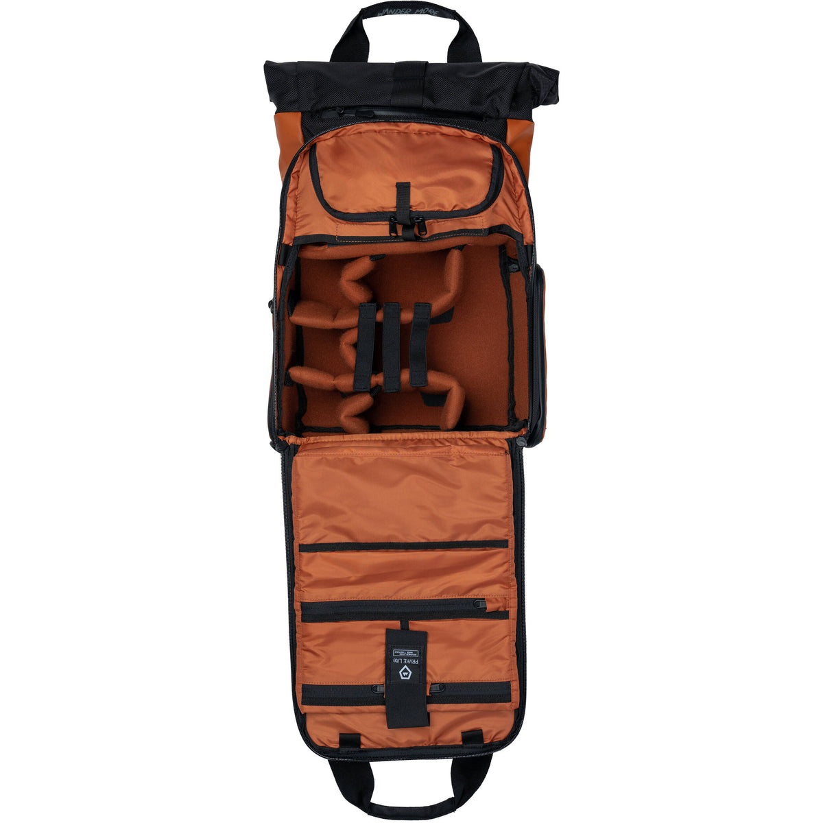 Mochila WANDRD PRVKE Lite V3 (Sedona Naranja, 15L) - vista trasera