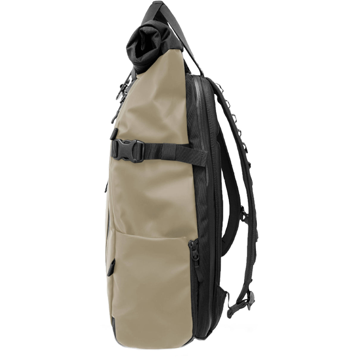 Mochila WANDRD PRVKE V3 con Photo Bundle (Yuma Beige, 31L) - puertos y conexiones