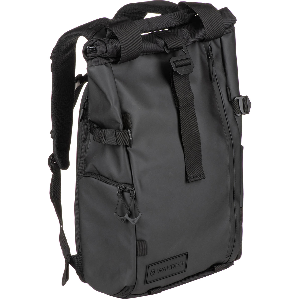 Mochila WANDRD PRVKE V4 Photo Bundle (Negro, 21L) - en uso