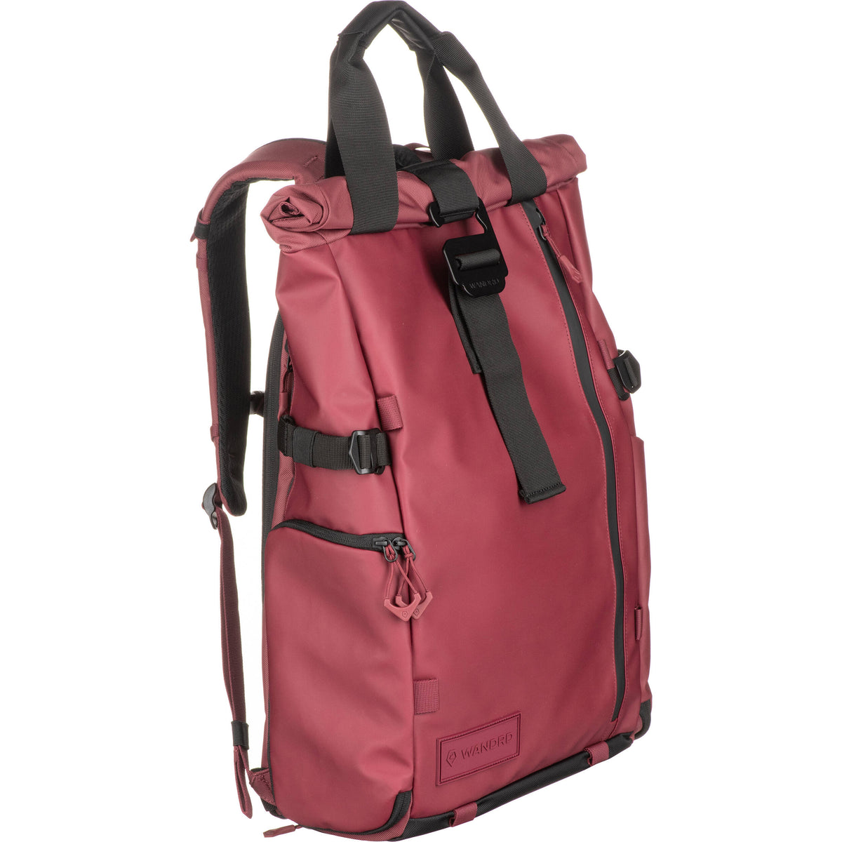 Mochila WANDRD PRVKE V4 Photo Bundle (Rhone Burgundy, 21L) - en uso