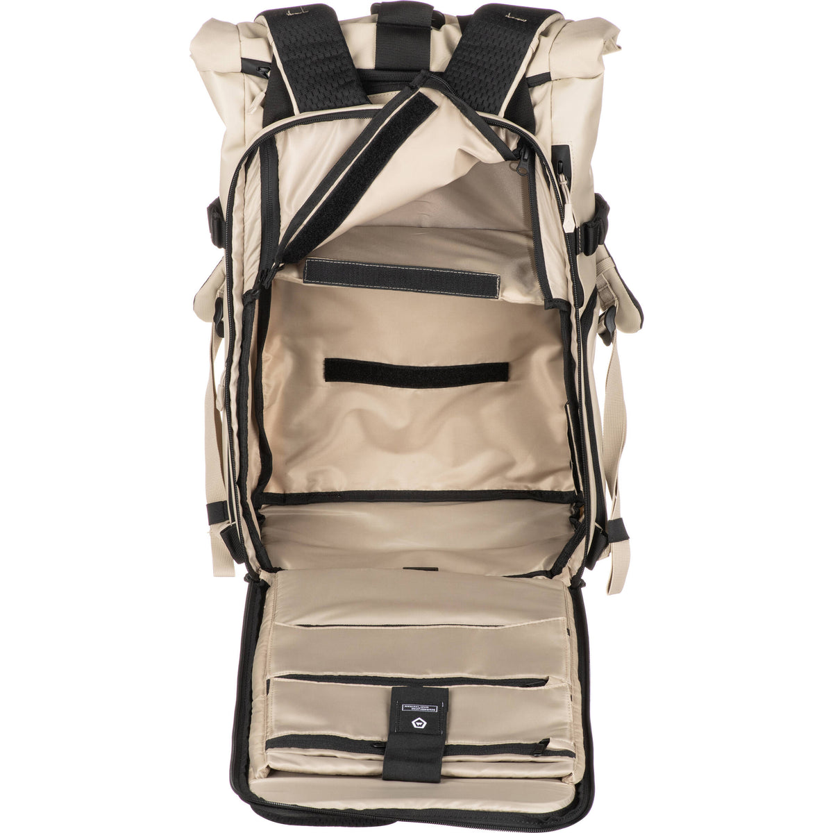 Mochila WANDRD PRVKE V4 (Yuma Beige, 21L) - vista frontal