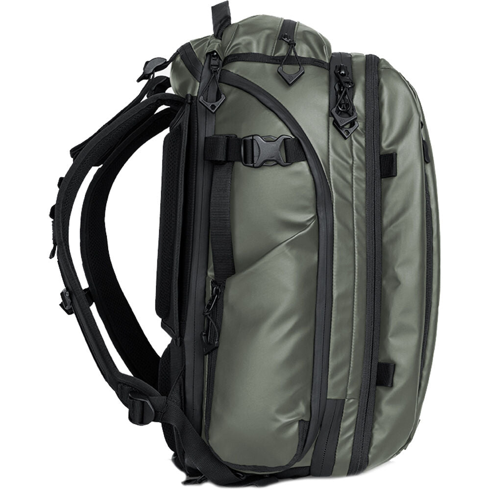 Mochila WANDRD Transit Travel con Essential Plus cubo para cámara (Wasatch Verde, 45L) - vista lateral