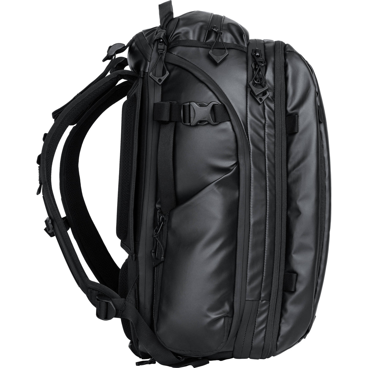Mochila WANDRD Transit Travel (Negro, 45L) - puertos y conexiones