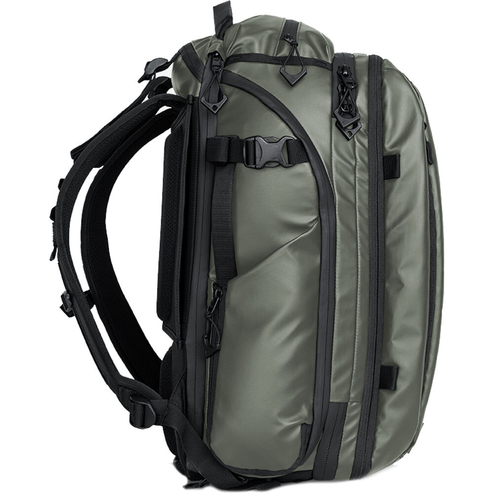 Mochila WANDRD Transit Travel (Wasatch Verde, 35L) - vista trasera