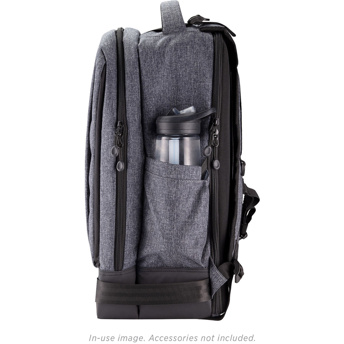 Mochila Westcott Lite Traveler (Negro/Gris) - en uso