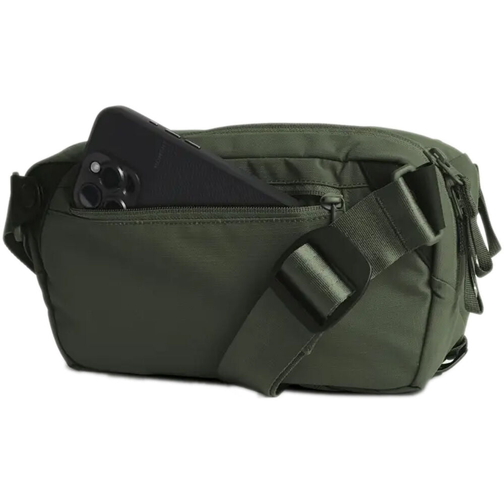 Riñonera Moment Everything Sling (Verde oliva, 4L) - puertos y conexiones