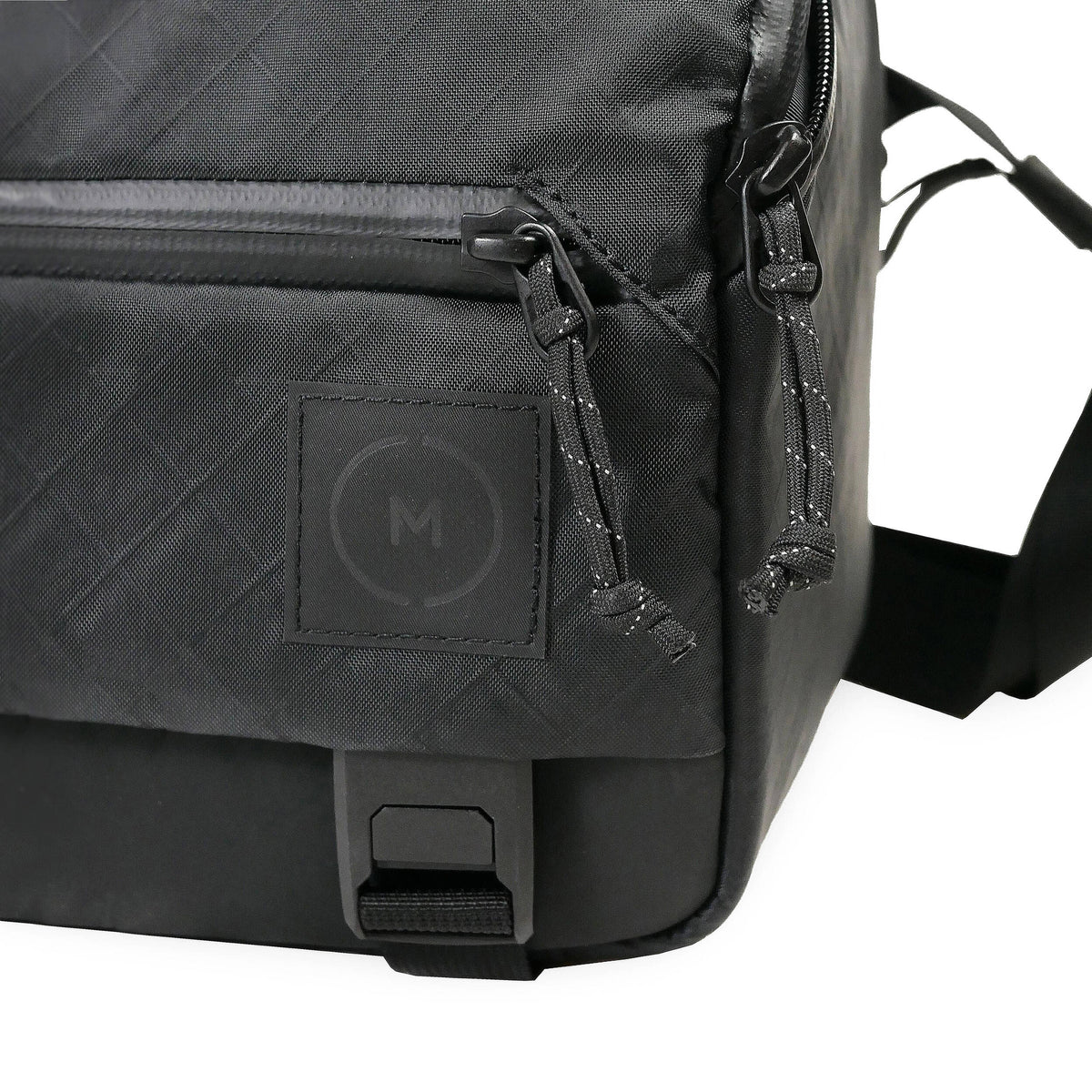 Sling Moment Rugged (Negro, 6L) - vista lateral