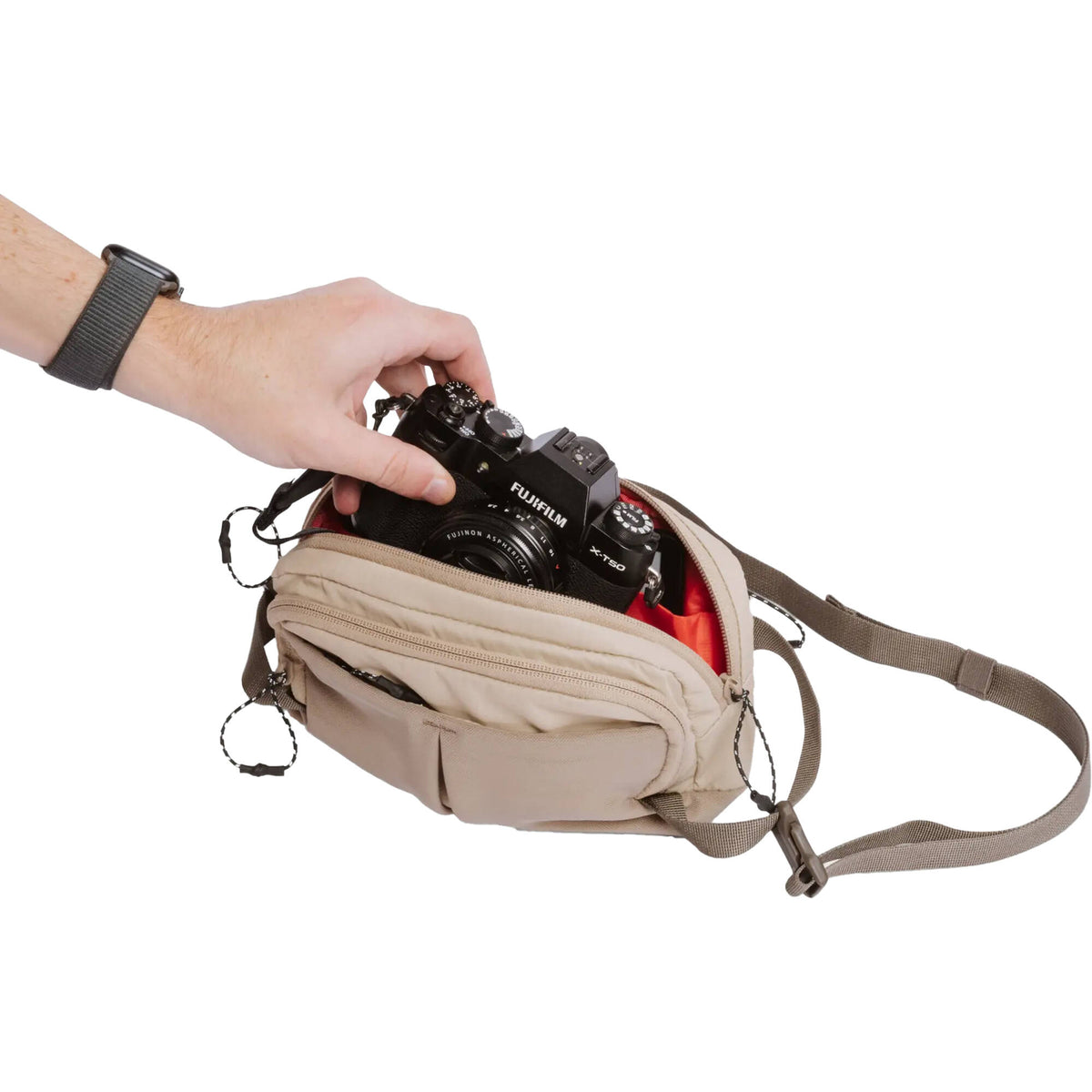 Sling Moment Take (Desert, 1.5L) - puertos y conexiones