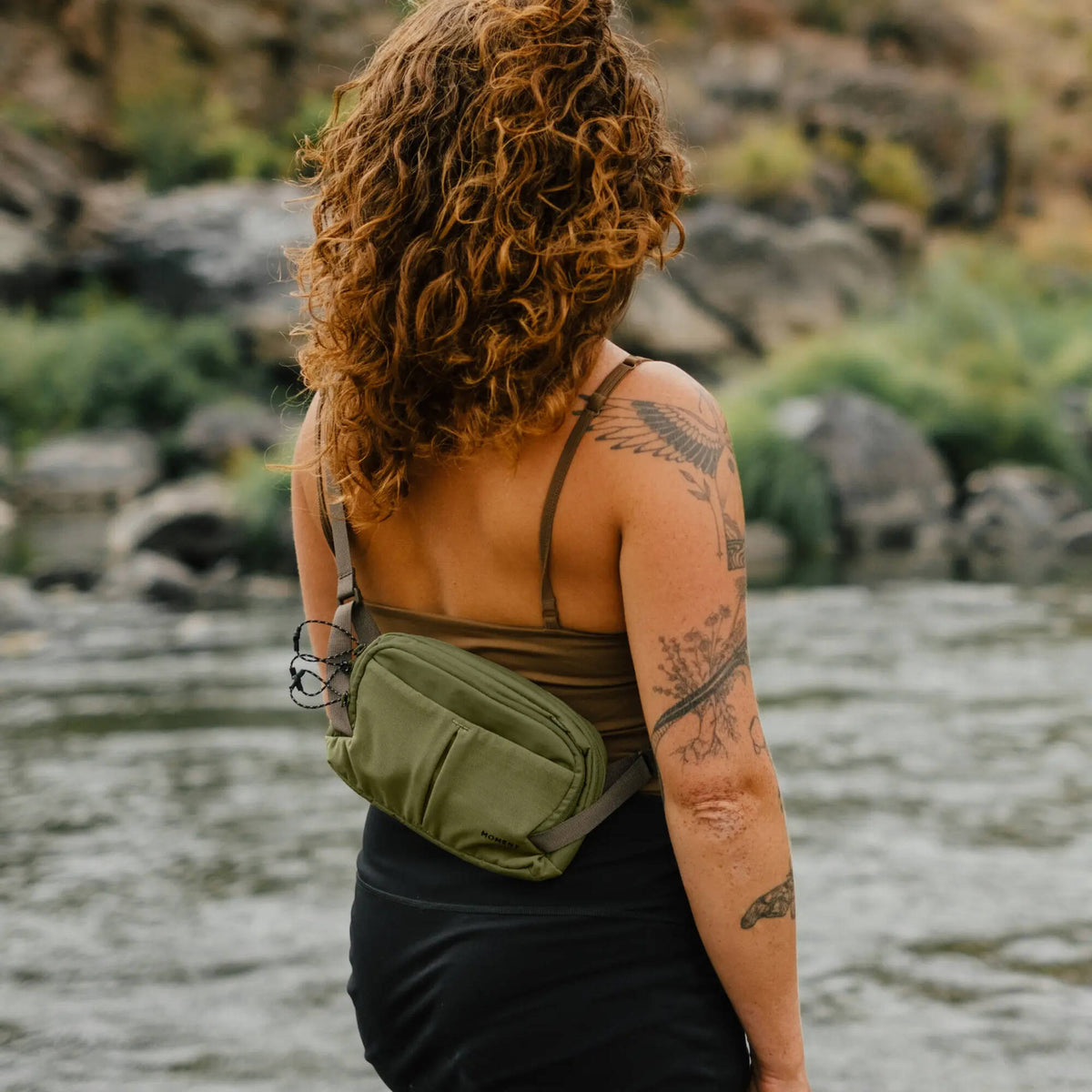 Sling Moment Take (Moss, 1.5L) - en uso