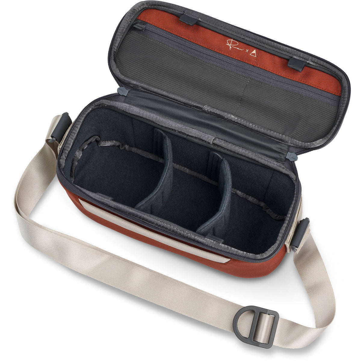 Sling Nomatic LUMA (Rust, 9L) - vista frontal