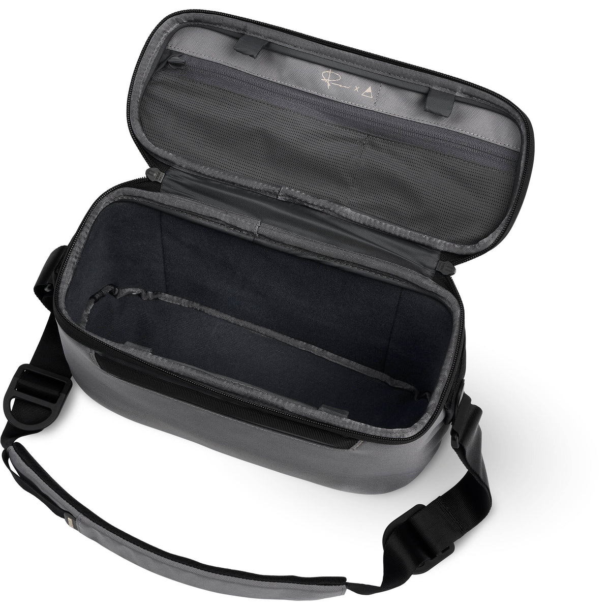 Sling Nomatic LUMA (Stone, 12L) - vista lateral