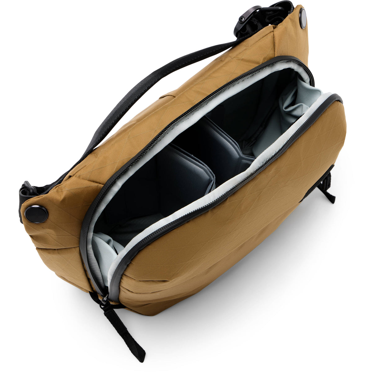 Sling Peak Design Everyday v3 (Coyote, 6L) - vista trasera