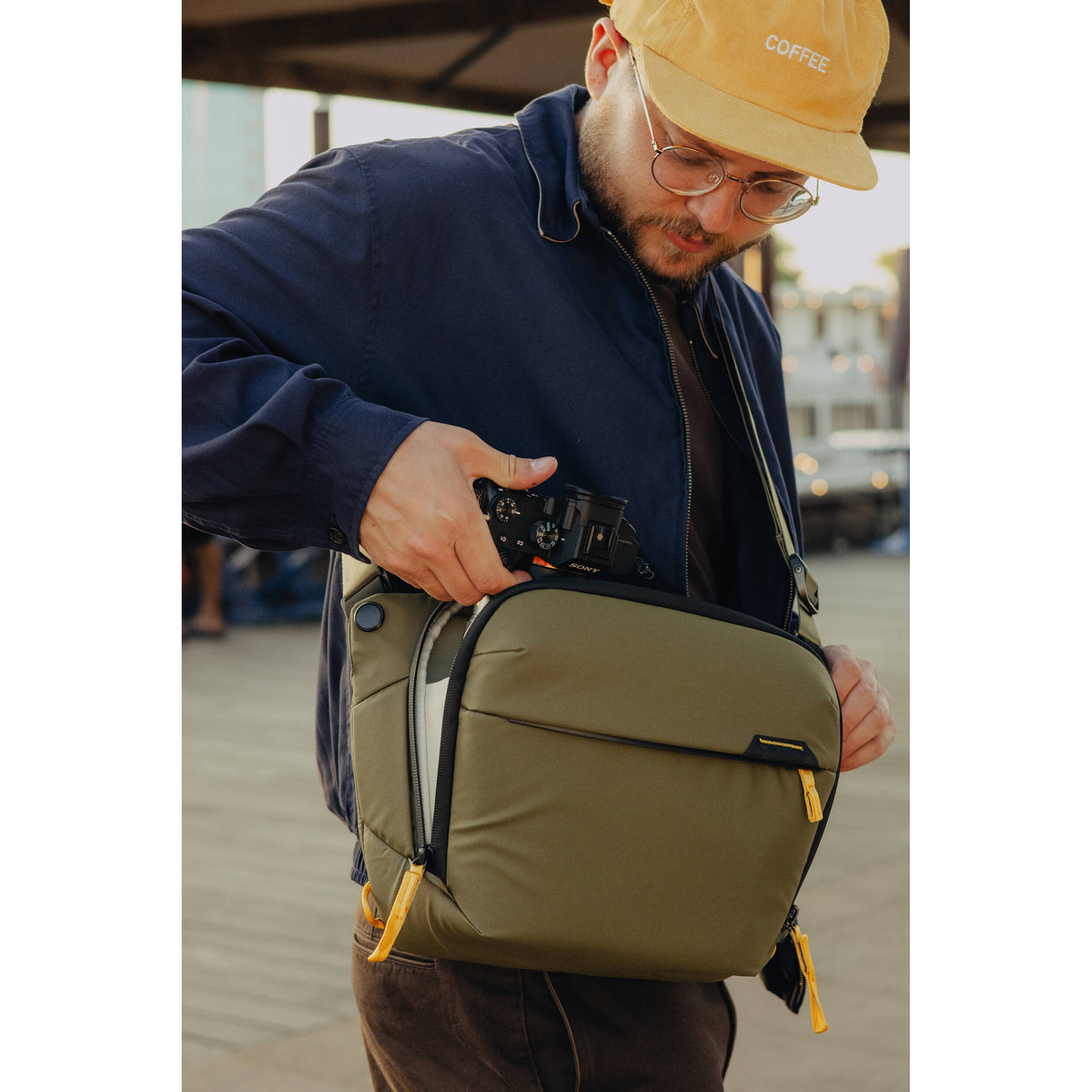 Sling Peak Design Everyday v3 (Kelp, 6L) - contenido de la caja