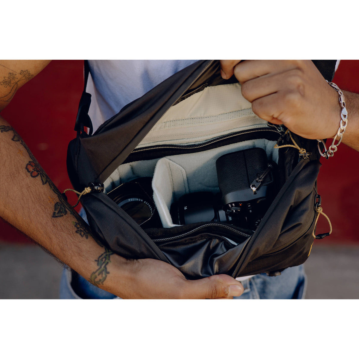 Sling Peak Design Outdoor (Eclipse, 7L) - detalle