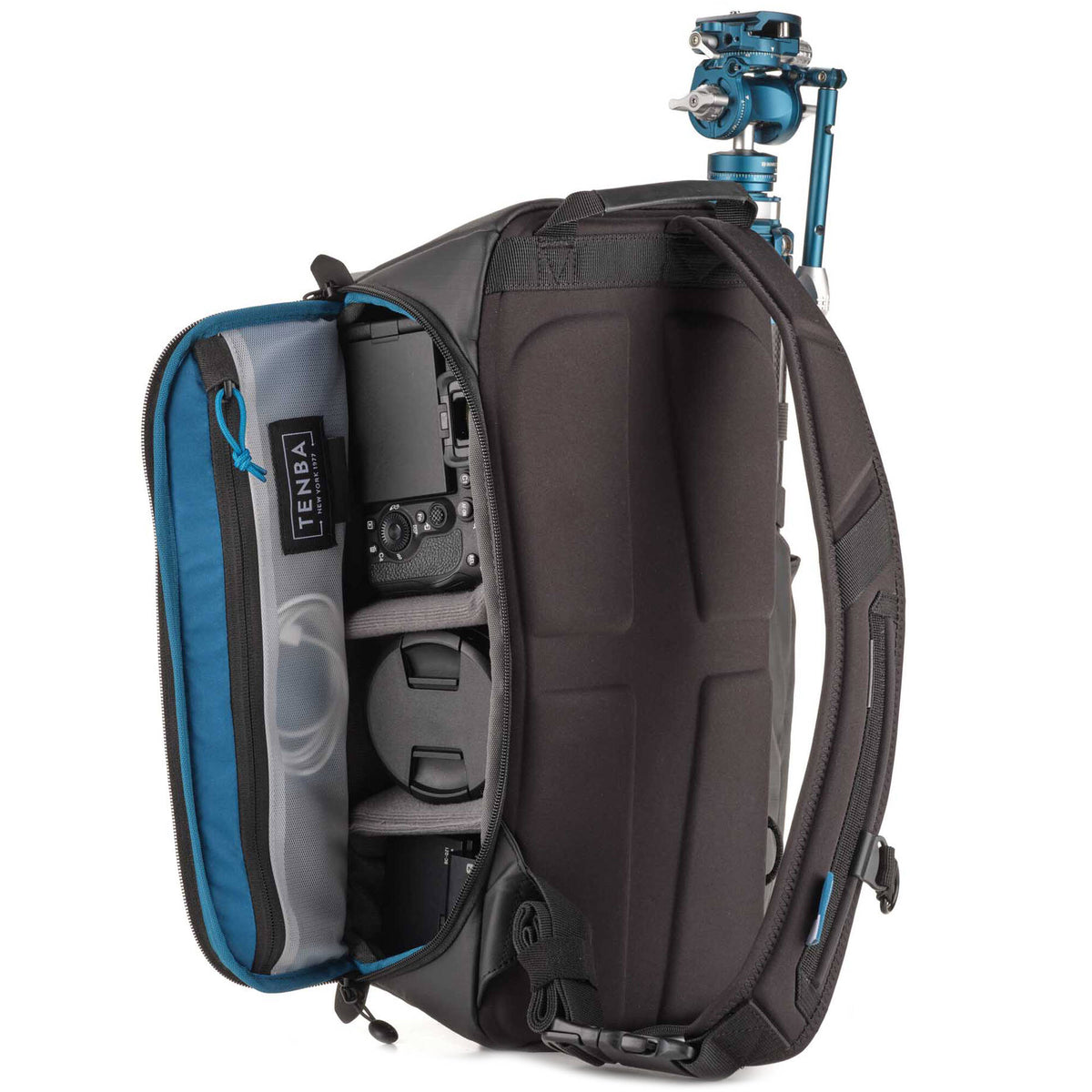 Sling Tenba Solstice V2 (Negro, 12L) - puertos y conexiones