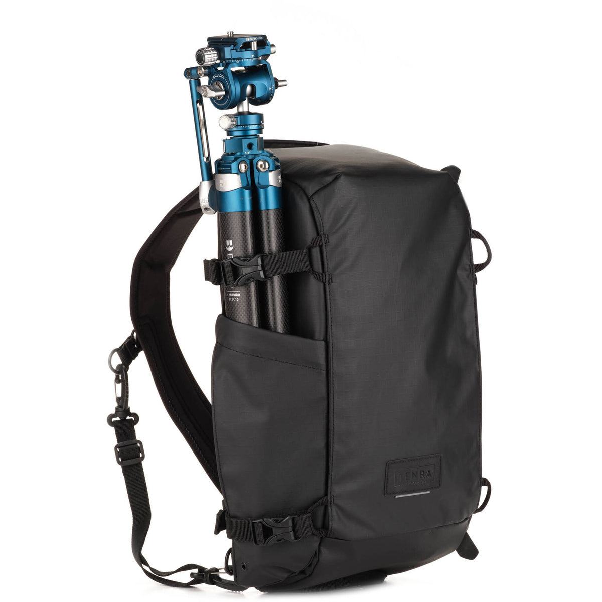Sling Tenba Solstice V2 (Negro, 12L) - en uso