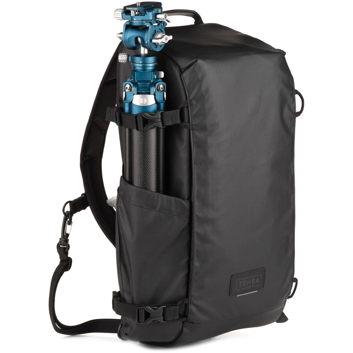 Sling Tenba Solstice V2 (Negro, 16L) - en uso