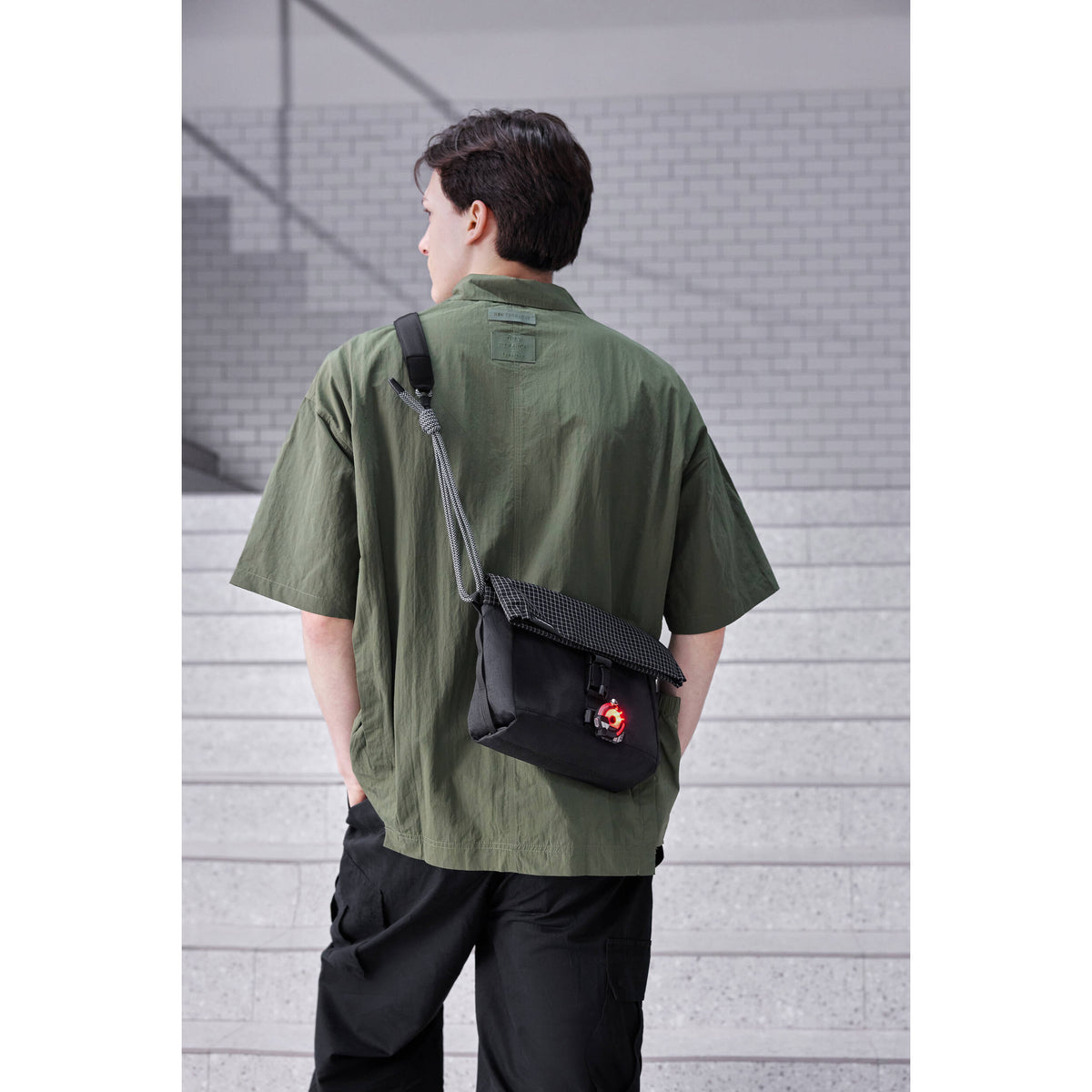 Sling VSGO Snipe Urban Walk Series (3L) - puertos y conexiones