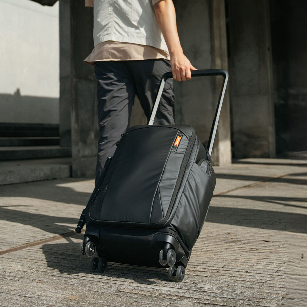 Valija con ruedas PGYTECH Roller Backpack (Space Negro, 30L) - contenido de la caja
