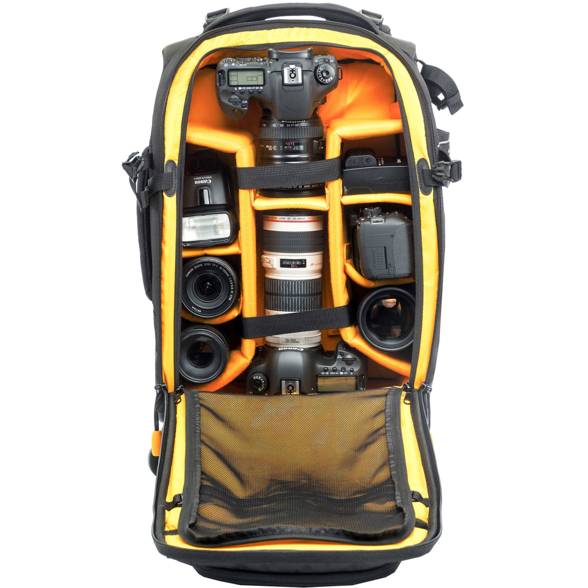 Valija con ruedas Vanguard Alta Fly 55T G2 Rolling Backpack (Negro) - puertos y conexiones
