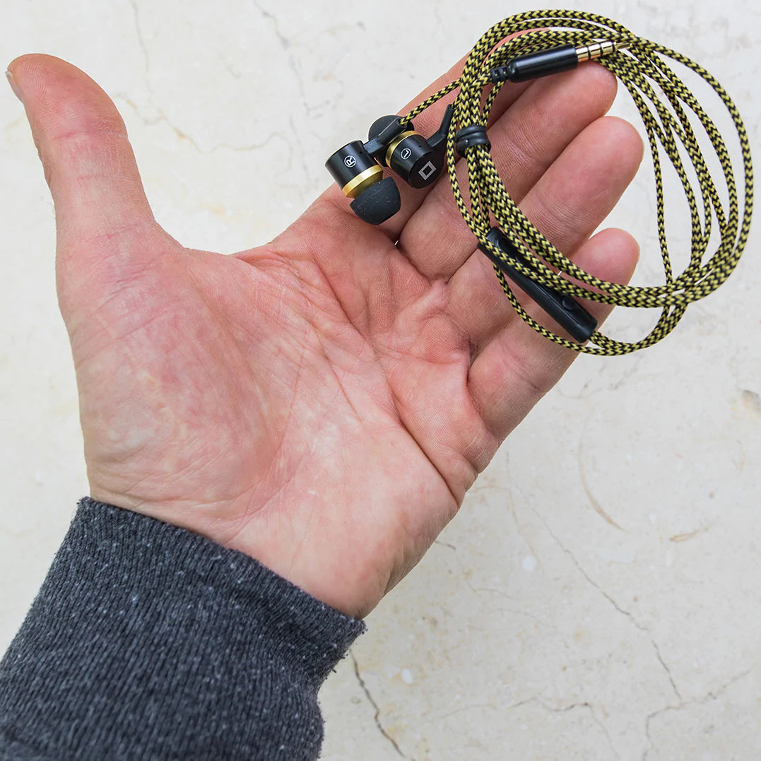 Audifonos Thonet & Vander 5Mw Aux 3.5Mm Cable Trenzado En Tela Amarillo Y Negro Klein