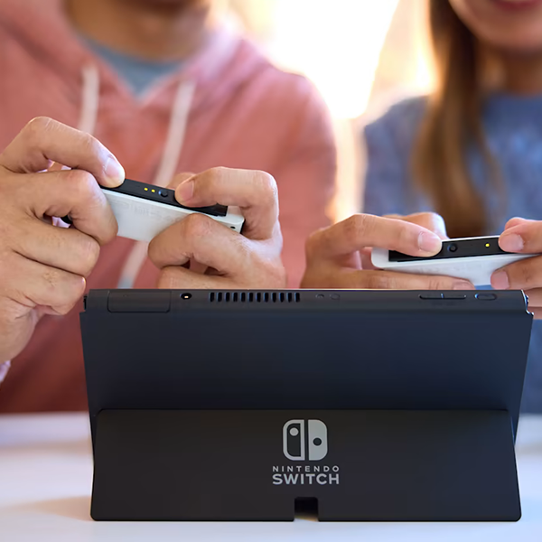 Nintendo Switch OLED, Pantalla 7", Consola de video juego. 2 joystick