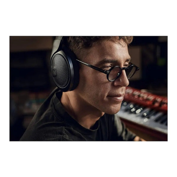 Audífonos-Sennheiser-HD-400-PRO-Studio-Reference-Headphones-Black