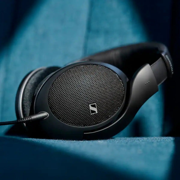 Audífonos-Sennheiser-HD-550-Over-Ear-Open-Back-Wired-Headphones-Black