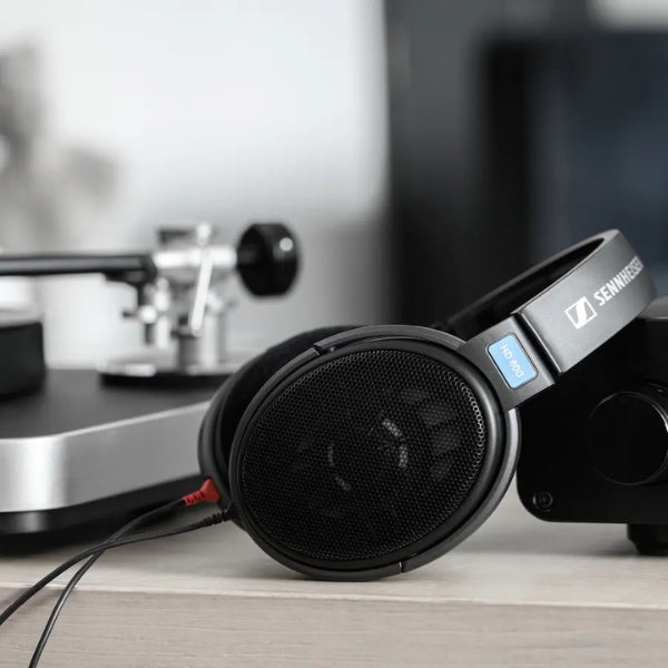 Audífonos-Sennheiser-HD-600-Hi-Res-Audiophile-Open-Back-Headphone-Black