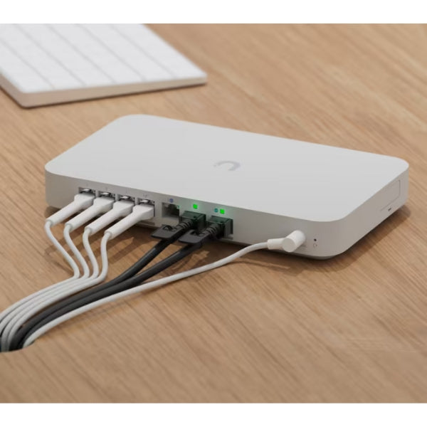 Cloud-Gateways-Ubiquiti-Gateway-Fiber-Compacto
