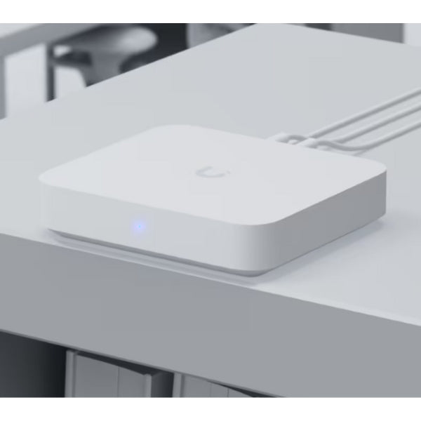 Cloud-Gateways-Ubiquiti-UniFi-Gateway-Max