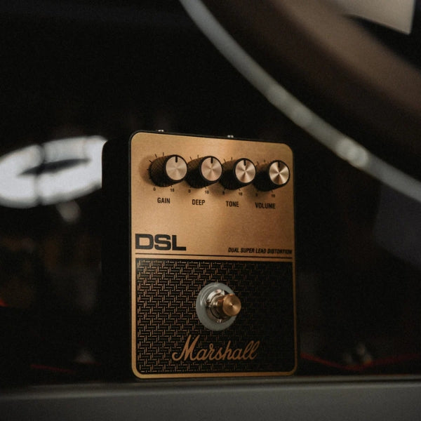 Pedal-de-efectos-para-guitarra-Marshall-DSL-Overdrive-y-Distorsión-Negro-y-Dorado