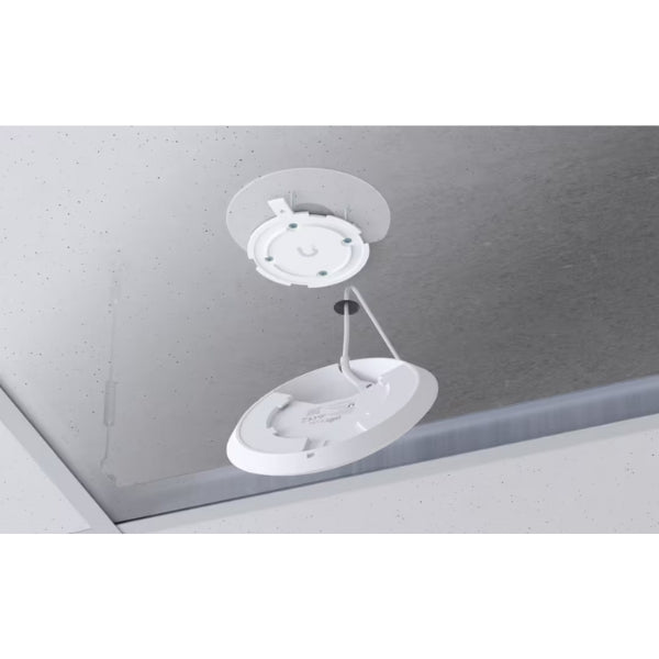 WiFi-Ubiquiti-UniFi-U6-WiFi-6-2x2-Compact-PoE-Access-Point