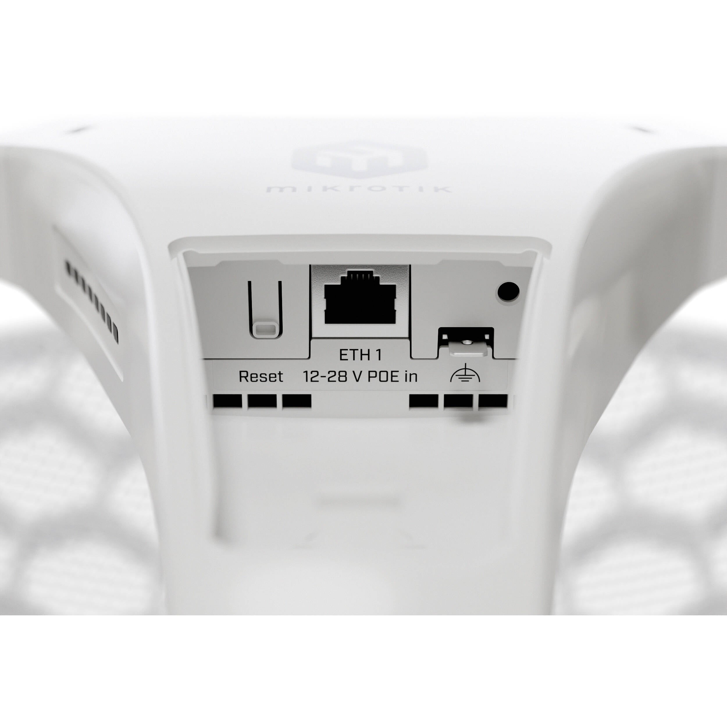 Access Point MikroTik LHG XL 5 ax CPE - vista frontal