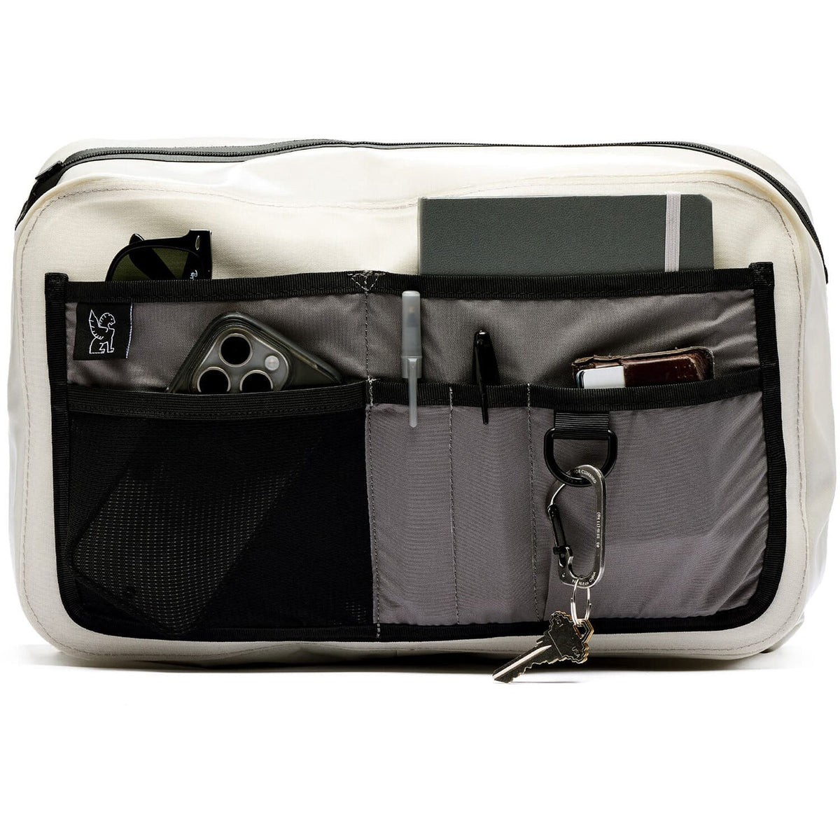 Bandolera Chrome Industries Kadet Max Sling WP (15L) (BG-394-FTRW-NA-NA) - puertos y conexiones